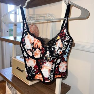 FLORAL CORSET TOP